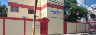 Colegio aclara cobro por trámites tras queja de madre viralizada en redes sociales