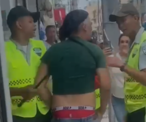 Digesett en Santiago: multa termina en enfrentamiento y agresión a conductor