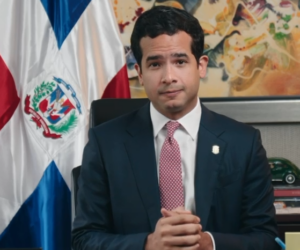 Omar Fernández: crece matrícula haitiana mientras baja la dominicana