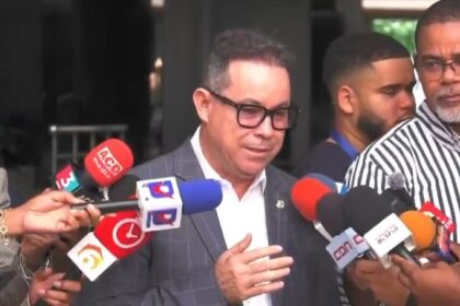 Comisión que mantiene Rafael Pérez tras dejar FP detonó choque entre Pacheco y Báez
