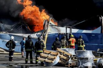 Ascienden a 37 los muertos en ataque ruso contra almacén con munición cerca de Kiev