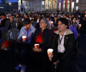 Colombia rinde homenaje a las 331 víctimas que murieron en el terremoto del 10 de agosto