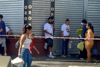 Tras nuevo incendio de Mercado Modelo en Santiago, comerciantes denuncian falta de seguridad