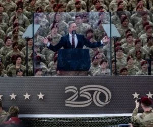 Dimite el secretario del Ejército de Estados Unidos tras las tensiones con el secretario de Guerra