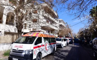 Al menos 2 muertos y 7 heridos al explotar una bomba en microbús a las afueras de Damasco