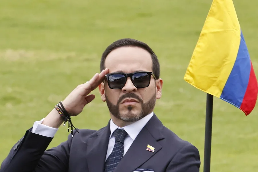 Jefe del Comando Sur de EE.UU. llega a Bogotá para reunirse con nueva cúpula militar de Colombia