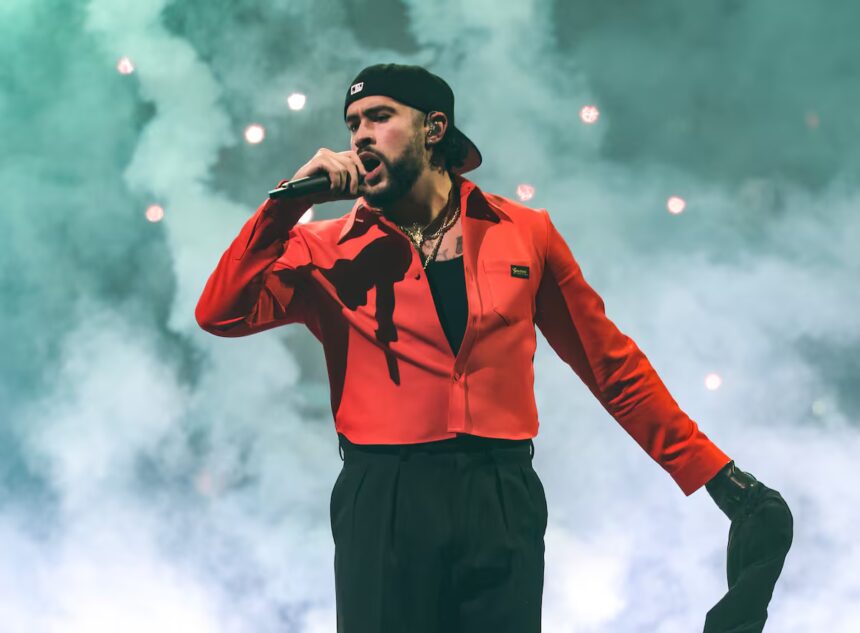 Bad Bunny podría cerrar su gira mundial con dos conciertos en Puerto Rico