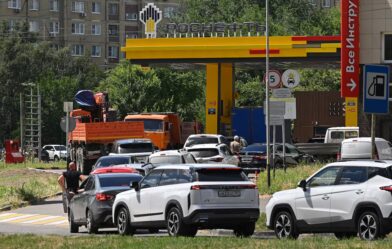 Rusia enfrenta escasez de combustible por ofensiva ucraniana