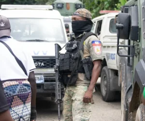 Haití: jefe de banda amenaza con matar a más de 60 rehenes tras masacre de 47 personas