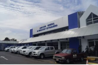 Costa Rica: más de 2,600 carnés de residencia para extranjeros siguen sin ser retirados