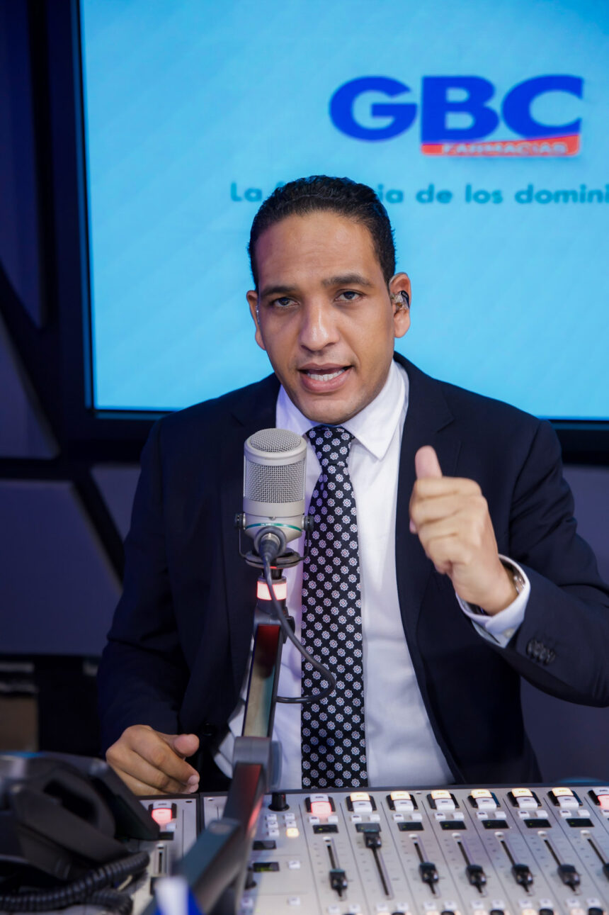 Hansel García advierte el PLD comete "error garrafal" al subestimar liderazgo de Abel Martínez