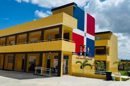 Año escolar 2026-2027 inicia con 1,300 recintos remozados y 337 nuevos laboratorios