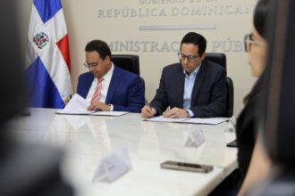 El MAP y SIE buscan fortalecer competencias de técnicos electricistas del sector público