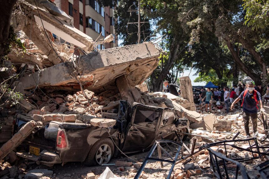 Así reportaron los medios internacionales la tragedia del terremoto en Colombia: “Más de un centenar de muertos”