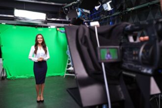 Mujeres representan el 19% de las personas que aparecen en noticias de medios tradicionales en RD