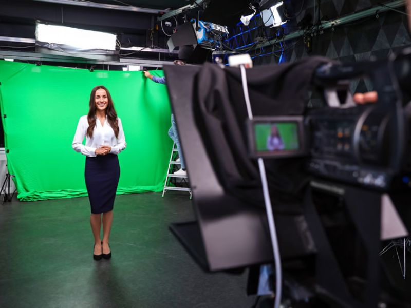 Mujeres representan el 19% de las personas que aparecen en noticias de medios tradicionales en RD