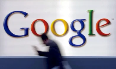 Los periódicos franceses denuncian a Google por sus resúmenes de prensa hechos con IA