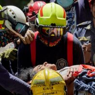 Rescatan con vida a Diana tras quedar bajo escombros en Cali