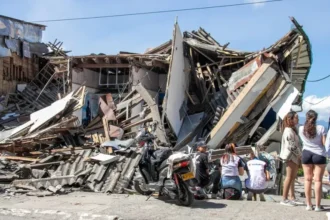 Petro llama a su partido a coordinar esfuerzos y solidaridad tras el terremoto en Colombia
