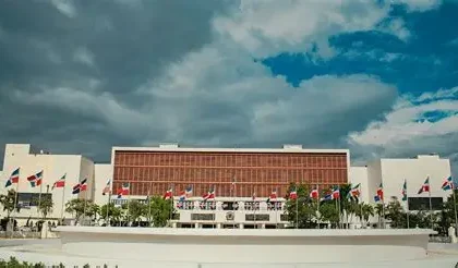 Diputados y senadores del PRM concentran mayor cantidad de ausencias y excusas en el Congreso
