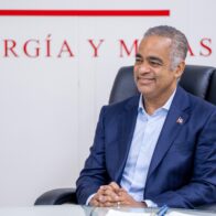 El ministro Joel Santos mientras encabeza el primer consejo con los gerentes generales de las EDE.