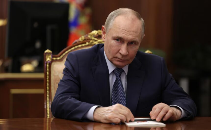 Senado de EE. UU. aprueba nuevas sanciones contra Rusia con aranceles de hasta 500 %