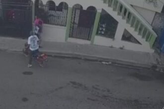 Apuñalan a un hombre para despojarlo de sus pertenencias en Santiago