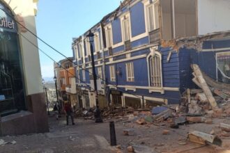 Temblor de magnitud 7,4 sacude Colombia con graves daños materiales en varias ciudades