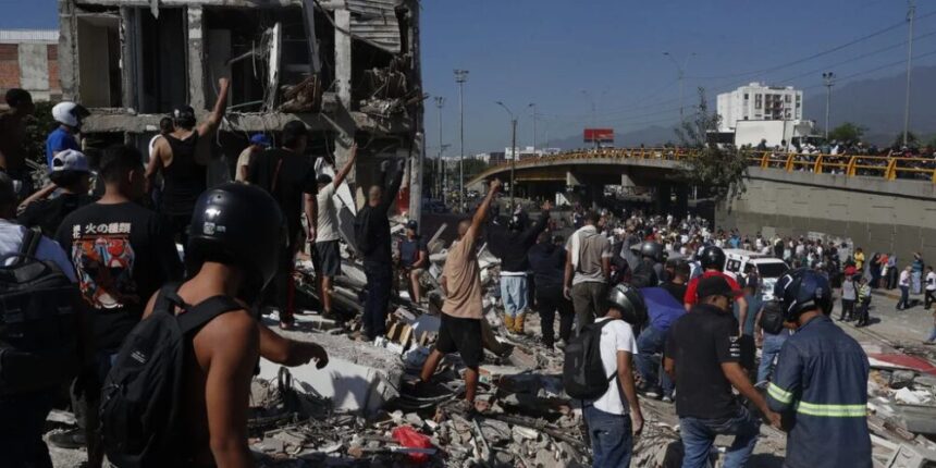 La primeras luces del día revelan la magnitud de la devastación del terremoto en Cali