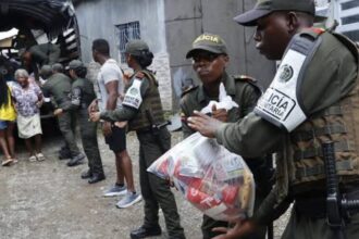 La India envía 20 toneladas de ayuda humanitaria a Colombia por el terremoto