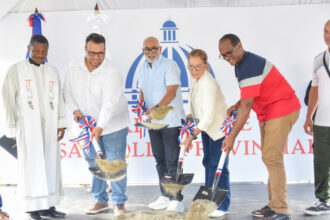 Gobierno inicia construcción de dos estaciones policiales en Santo Domingo Norte