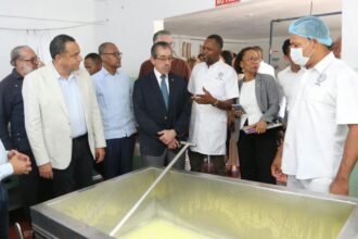UASD inaugura planta procesadora de lácteos y moderniza laboratorio de alimentos