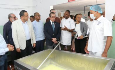 UASD inaugura planta procesadora de lácteos y moderniza laboratorio de alimentos