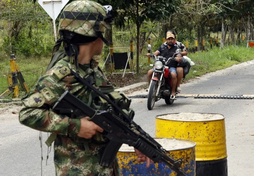 La Defensoría de Colombia pide prevenir una escalada de violencia tras la ola de ataques con explosivos