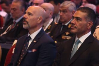 Jefe de la DEA llama a Harfuch “socio de confianza y buen amigo de Estados Unidos” en cumbre de Buenos Aires