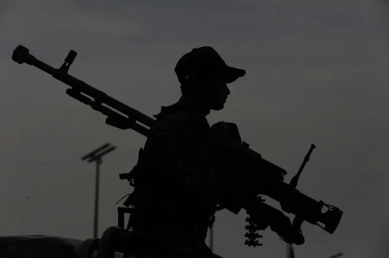 Al menos 35 militares muertos en Yemen en uno de los mayores ataques de hutíes desde 2022