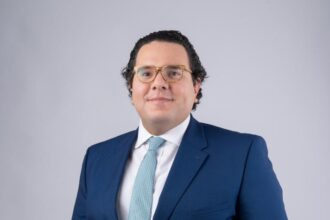 Víctor Livio Enmanuel Cedeño Brea: perfil y trayectoria del nuevo superintendente de Bancos