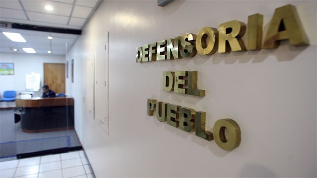 Defensoría venezolana establecerá mesa técnica con una ONG que defiende a presos políticos