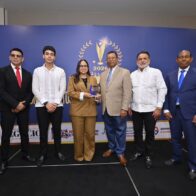 Restaurante ‘Amigos’ es reconocido por sus cuatro décadas de excelencia en el sector gastronómico