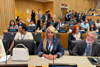 Empresaria dominicana Jennifer Rosario participa en la 20.ª Cumbre Internacional de Derechos Humanos