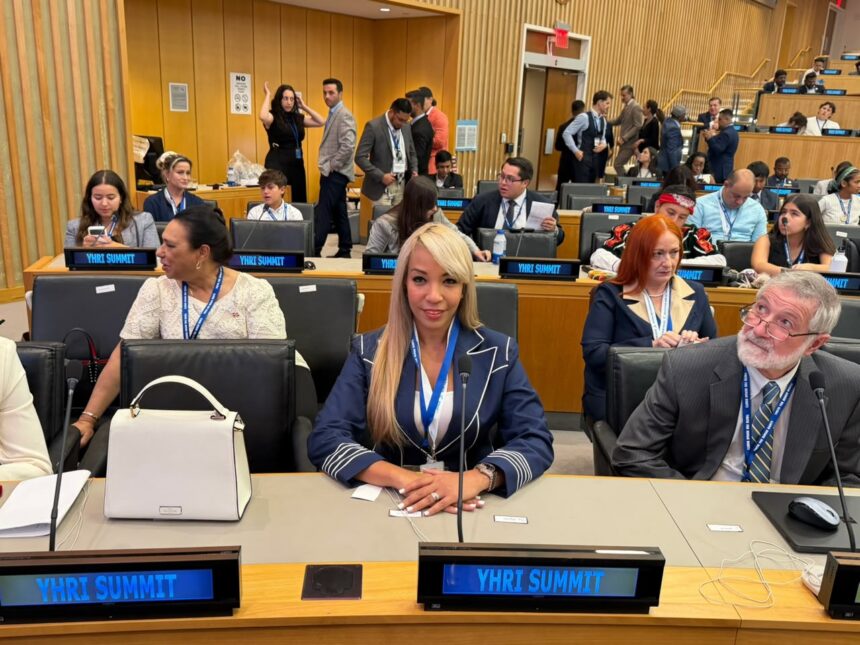 Empresaria dominicana Jennifer Rosario participa en la 20.ª Cumbre Internacional de Derechos Humanos