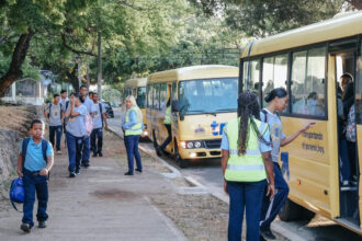TRAE refuerza autobuses para el año escolar 2026-2027