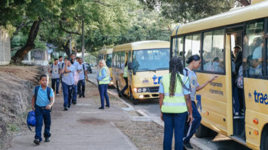 TRAE refuerza autobuses para el año escolar 2026-2027