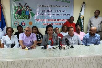 Gremios de la salud exigen aumento salarial para personal administrativo