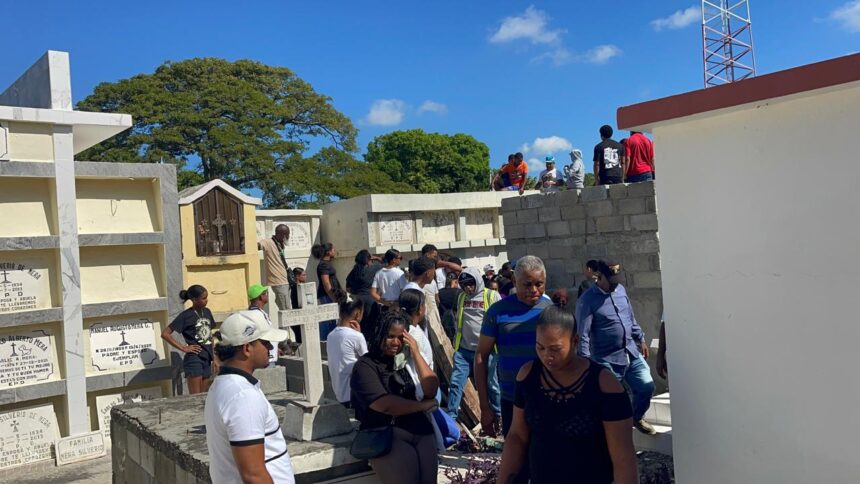 Tragedia en Villa González: niño de 9 años muere electrocutado mientras volaba una chichigua