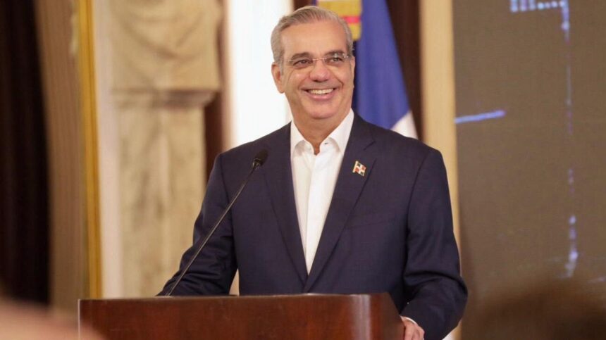 Abinader destaca triunfo de MenaRD en los Centroamericanos: “También somos de oro en los eSports”