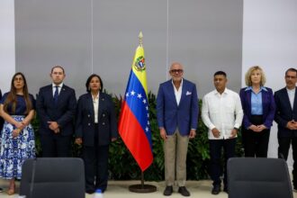 Chavismo y oposición se reúnen para cerrar el primer ciclo de diálogo impulsado por EE.UU.