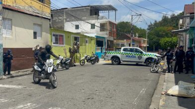 Joven de 24 años es asesinado a tiros en plena calle de Santiago