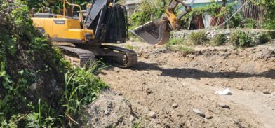 Residentes de Pedro Brand denuncian cúmulo de basura en la calle Doctor Velásquez