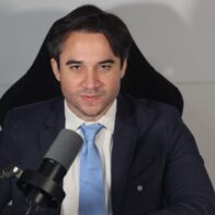 Fernando Abreu irrumpe en las presidenciales con un 2.6% en encuesta nacional
